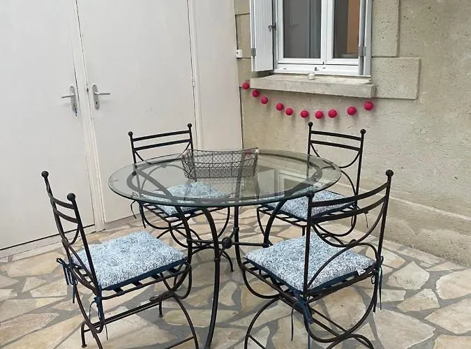 Cocon Douillet En Bord De *